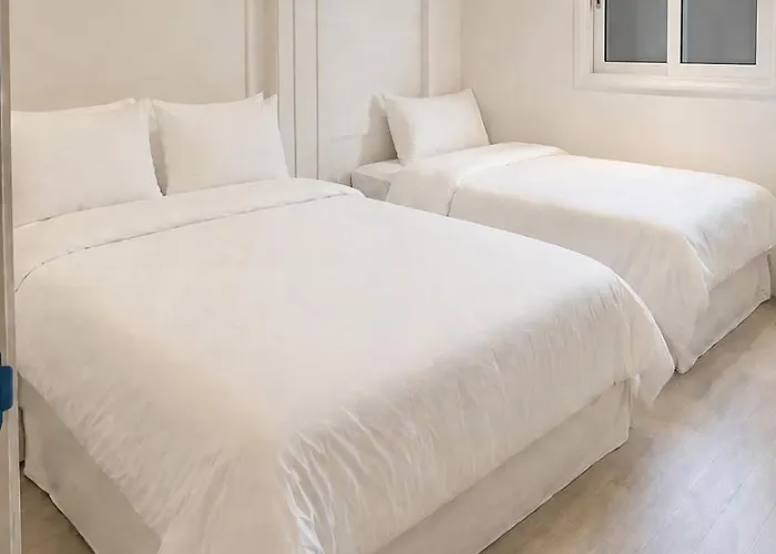 Olli Haus Hotel *